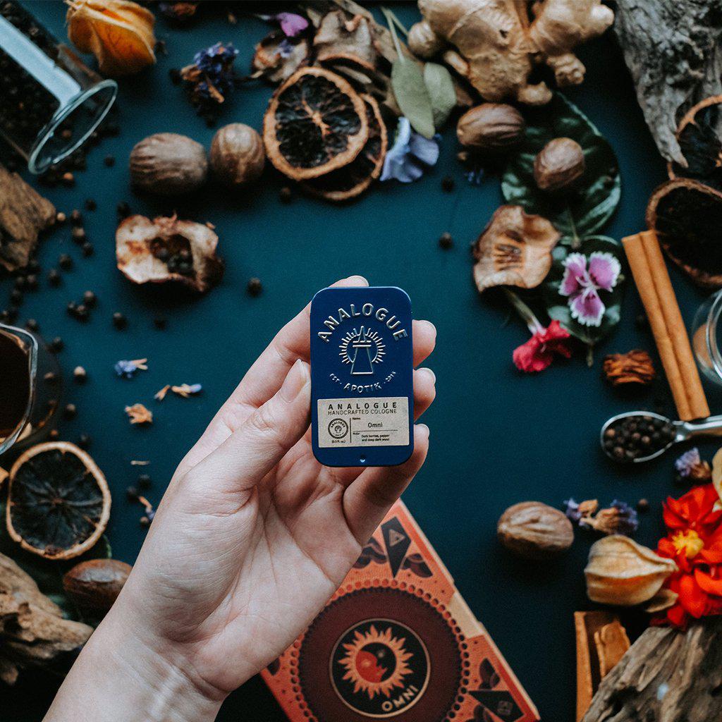 Analogue Apotik - Omni Solid Cologne - The Suitcase